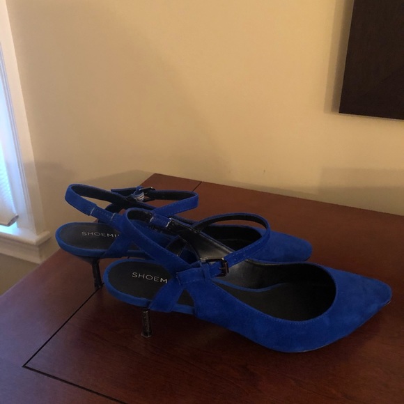 Shoes - Picture 2 of 3